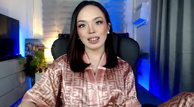 SweetCheska19 online show from March 5, 2025, 4:02 am