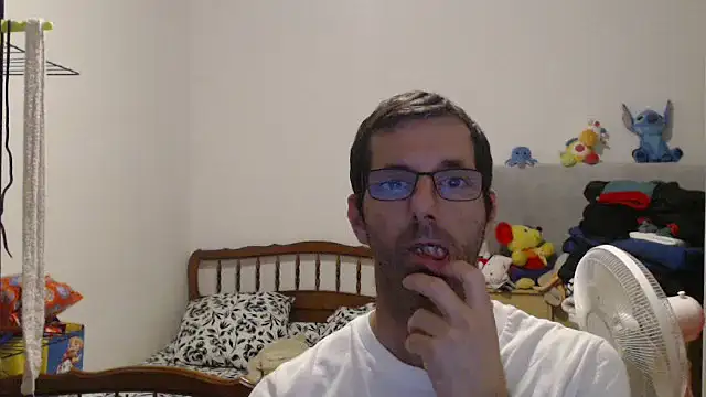 steph19x5 online show from November 5, 2025, 4:10 pm