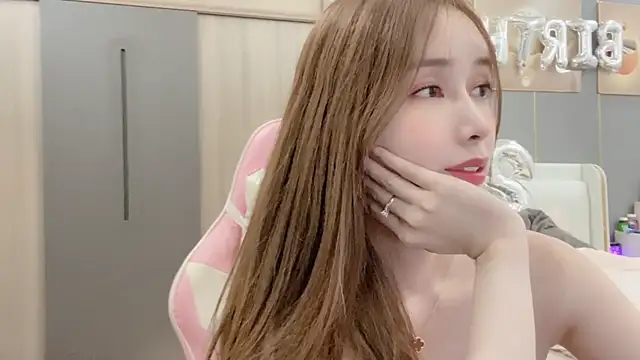 Snapshot of ANNA102 chatting on March 16, 2025, 8:43 am ANNA102 online show from March 16, 2025, 8:43 am