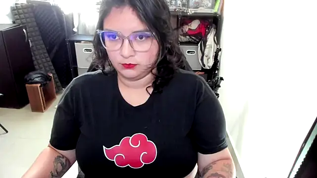 Snapshot of aika-dreams chatting on October 30, 2025, 1:20 pm aika-dreams online show from October 30, 2025, 1:20 pm