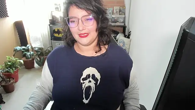 Snapshot of aika-dreams chatting on September 12, 2025, 1:00 pm aika-dreams online show from September 12, 2025, 1:00 pm