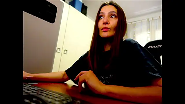 GodlyTheia online show from April 10, 2026, 3:41 pm