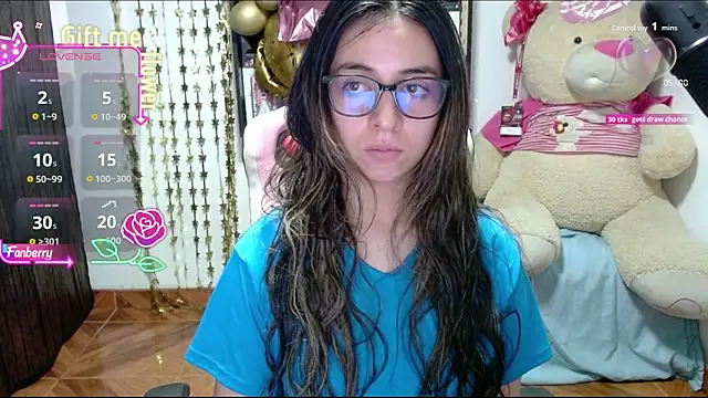 Maggie Fox3 online show from September 12, 2025, 1:28 am