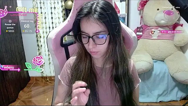 Maggie Fox3 online show from October 9, 2025, 1:28 am