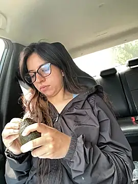 Maggie Fox3 online show from April 2, 2026, 3:30 pm