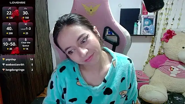 Maggie Fox3 online show from March 11, 2025, 5:02 am