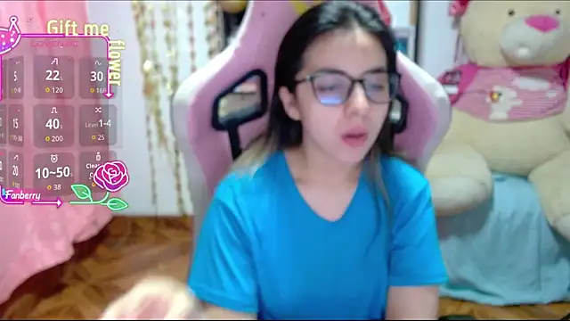 Maggie Fox3 online show from October 25, 2025, 12:54 am