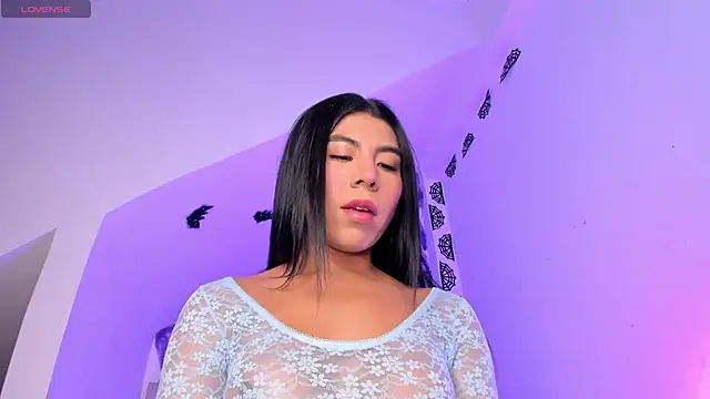 VictoriaVX online show from October 13, 2025, 12:01 am