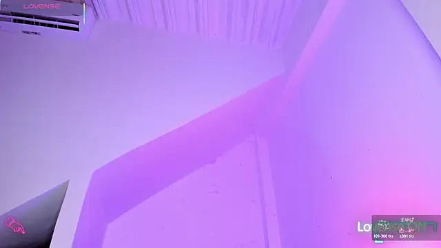 VictoriaVX online show from November 8, 2025, 5:00 am