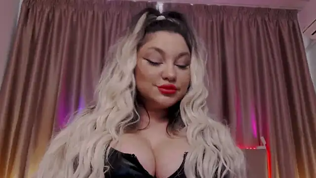 Larissa K online show from October 24, 2025, 7:07 am