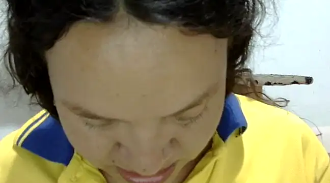 ElizabethMartinez online show from February 25, 2025, 7:06 pm