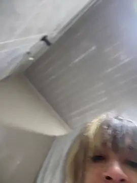 stormytt  online show from September 14, 2025, 1:33 pm