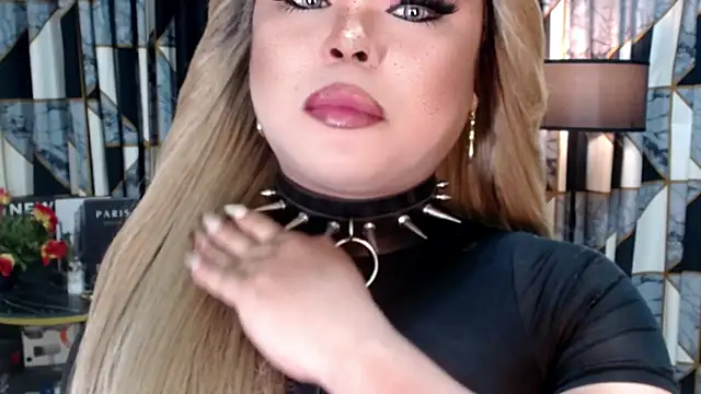 Mistress DOMnicaaxx online show from September 17, 2025, 4:42 pm