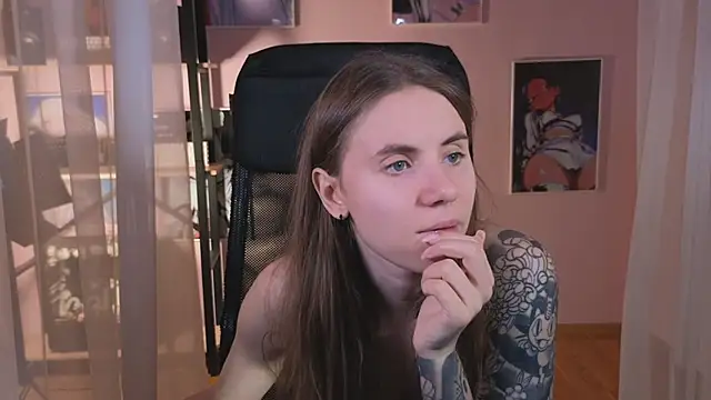  AnnaStark  online show from September 11, 2025, 7:36 pm