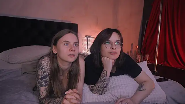  AnnaStark  online show from September 14, 2025, 12:00 am