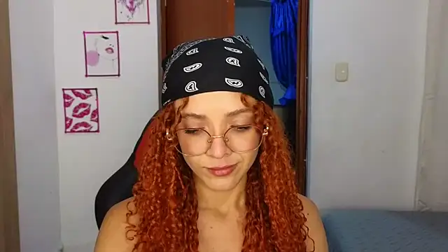 SexyLeilaa online show from October 25, 2025, 1:49 am