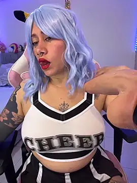 Snapshot of Luna_Paris_ chatting on February 26, 2026, 2:28 pm Luna Paris online show from February 26, 2026, 2:28 pm