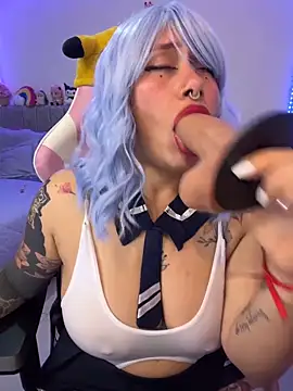 Snapshot of Luna_Paris_ chatting on March 3, 2026, 2:24 pm Luna Paris online show from March 3, 2026, 2:24 pm