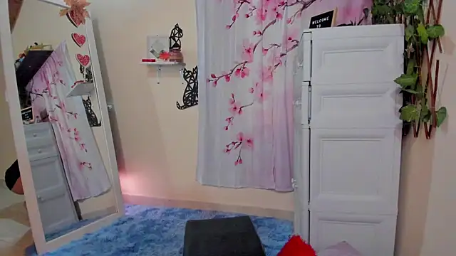 annyluna1 online show from February 7, 2026, 12:07 am