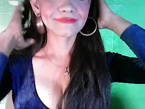 Rosebaumgardner1234 online show from February 18, 2025, 9:43 am