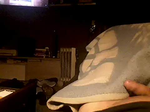 ciruelo1 online show from January 10, 2025, 11:50 pm