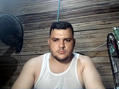 Snapshot of Arcangel_05 chatting on June 27, 2026, 5:13 am Arcangel 05 online show from June 27, 2026, 5:13 am