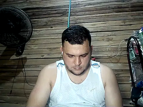 Snapshot of Arcangel_05 chatting on July 2, 2026, 4:51 am Arcangel 05 online show from July 2, 2026, 4:51 am