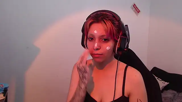 MaryJannes online show from November 7, 2025, 6:34 pm