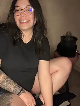 drizzypeach602 online show from February 28, 2025, 3:26 am