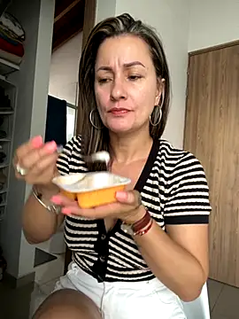 Verito hot online show from November 25, 2025, 7:47 pm