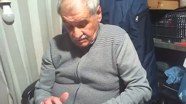Snapshot of nonnomaturobisex chatting on May 17, 2026, 7:19 am nonnomaturobisex online show from May 17, 2026, 7:19 am