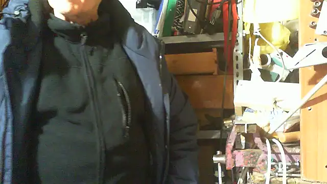 nonnomaturobisex online show from December 14, 2025, 9:37 am