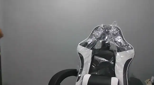 Miss unknown online show from February 14, 2025, 11:42 pm