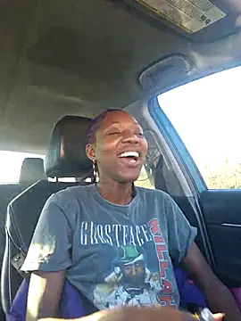 oliviaprettypussy online show from November 27, 2025, 9:15 pm