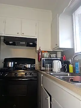 oliviaprettypussy online show from February 14, 2026, 7:36 pm