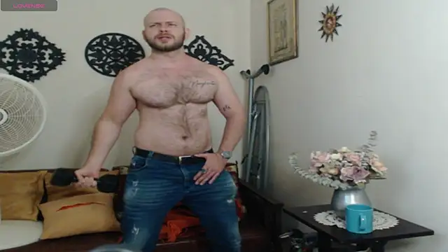 Snapshot of TONY_WHITE_7 chatting on May 9, 2026, 12:58 am TONY WHITE 7 online show from May 9, 2026, 12:58 am
