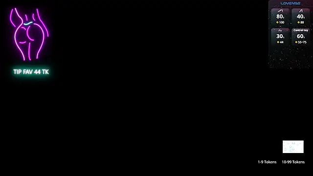 Snapshot of cloe_25 chatting on October 8, 2025, 1:40 am cloe 25 online show from October 8, 2025, 1:40 am