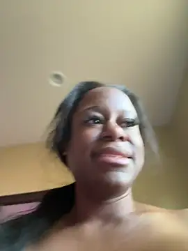 Snapshot of Tikalalin chatting on May 11, 2026, 4:26 pm Tikalalin online show from May 11, 2026, 4:26 pm