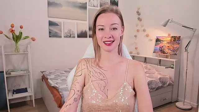 MissRightX online show from February 10, 2025, 3:21 pm