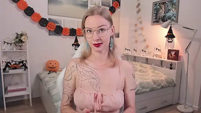 MissRightX online show from October 24, 2025, 7:29 am