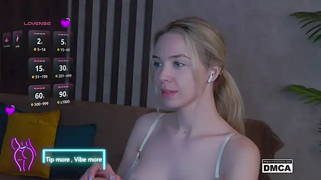 Holl1Would online show from March 18, 2025, 6:50 am