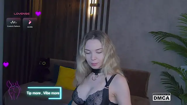 Holl1Would online show from March 1, 2025, 3:53 am