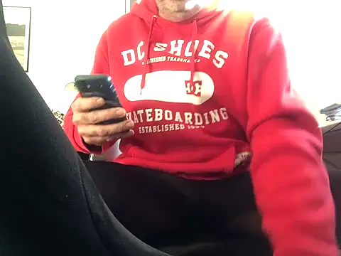 louh261 online show from October 1, 2025, 8:19 am