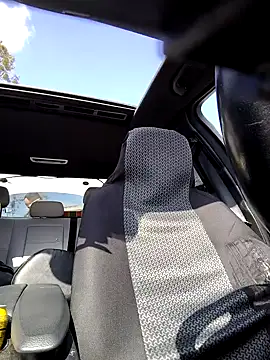 Roberts8inchcock online show from February 6, 2026, 7:54 pm