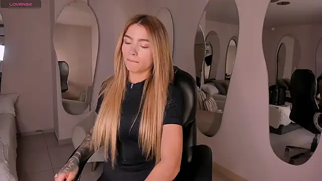 LexieWayne online show from January 14, 2026, 9:07 pm