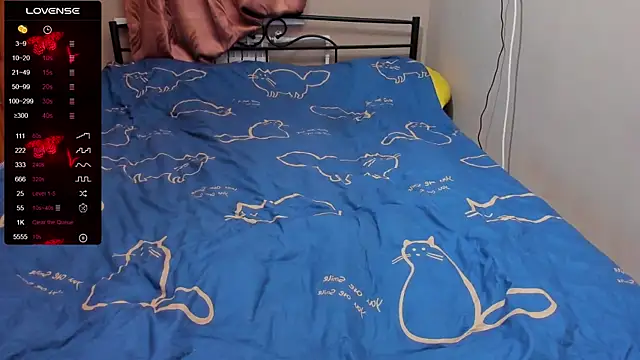 eva zero online show from October 1, 2025, 4:44 pm