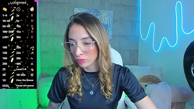 barbie scoth  online show from March 11, 2025, 8:09 pm