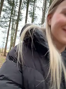 Snapshot of LaraBlond chatting on February 23, 2025, 3:40 pm LaraBlond online show from February 23, 2025, 3:40 pm