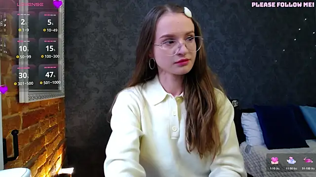 KateJonson online show from March 19, 2026, 2:06 pm