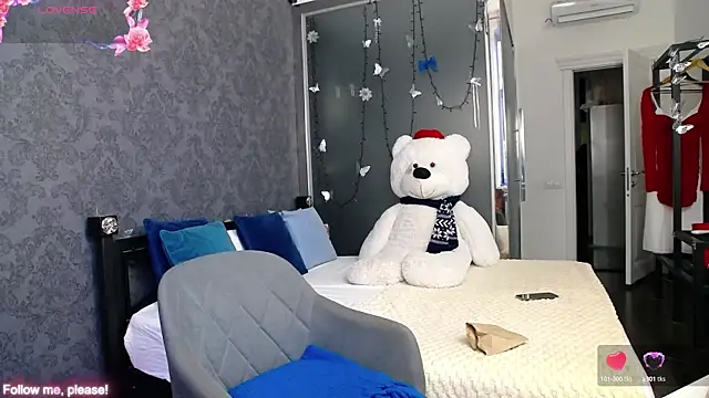 KateJonson online show from September 30, 2025, 7:03 am